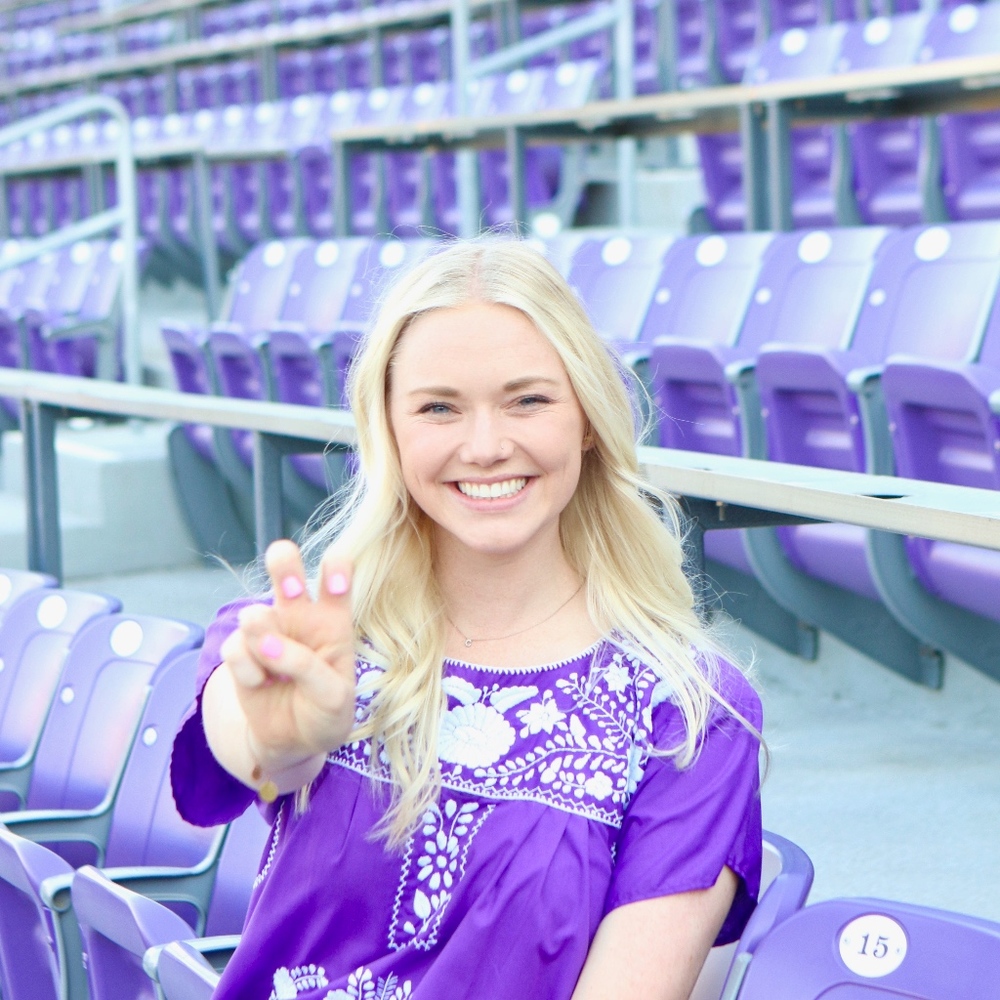 Meet your Posher, Caroline